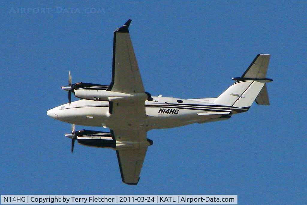 N14HG, 1982 Beech B200 King Air C/N BB-1071, 1982 Beech B200, c/n: BB-1071 climbs away from Atlanta