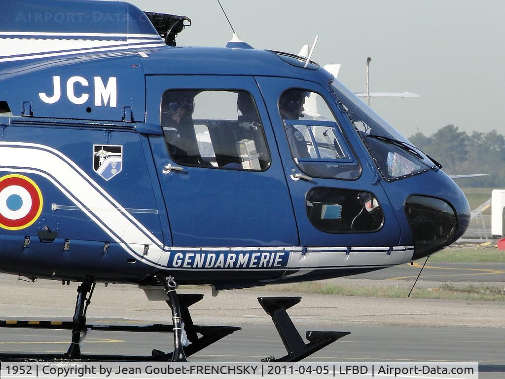 1952, 1986 Aérospatiale AS-350BA Ecureuil C/N 1952, France Gendarmerie