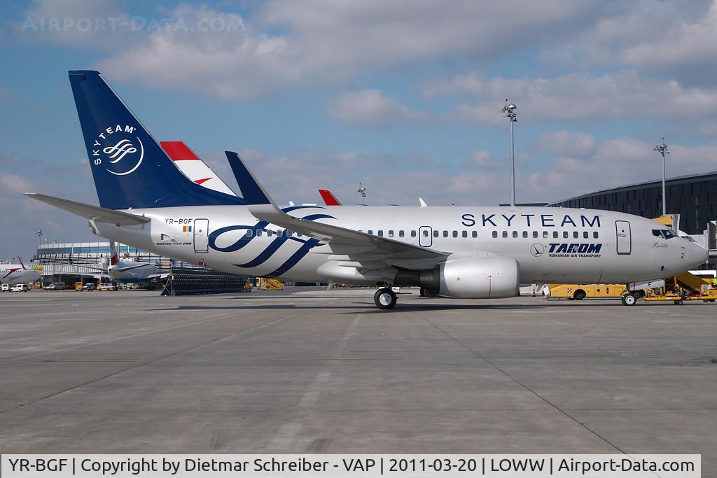 YR-BGF, 2001 Boeing 737-78J C/N 28440, Tarom Boeing 737-700
