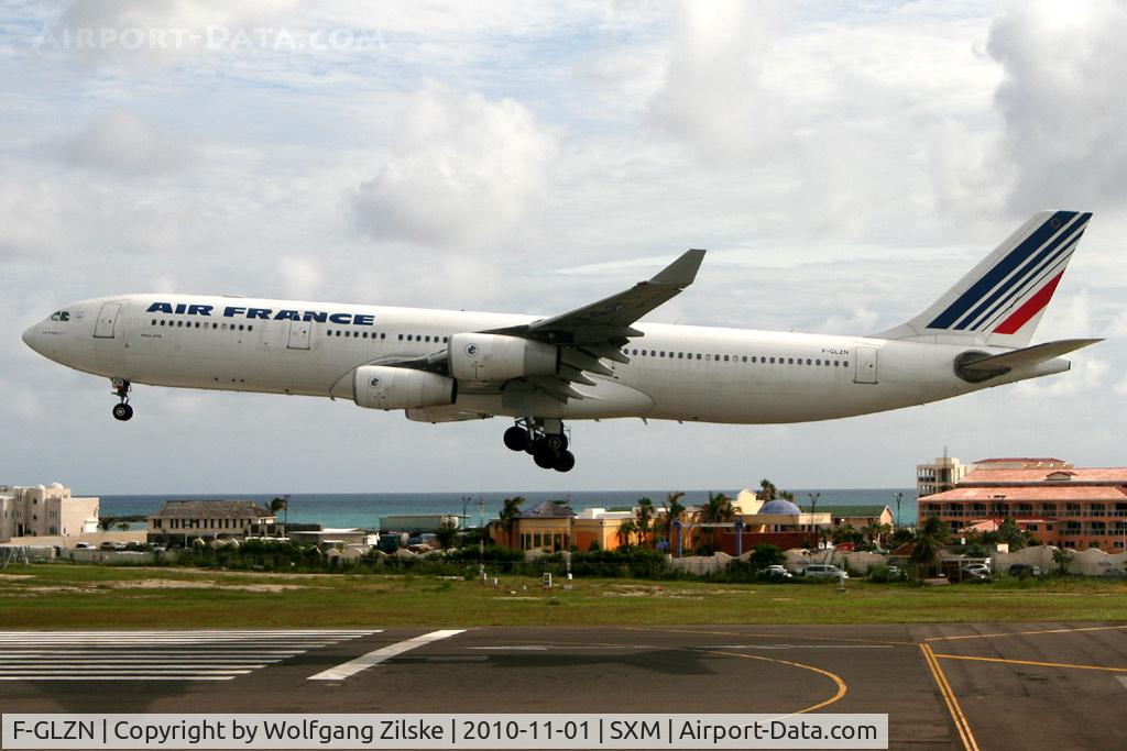 F-GLZN, 1998 Airbus A340-313X C/N 245, visitor
