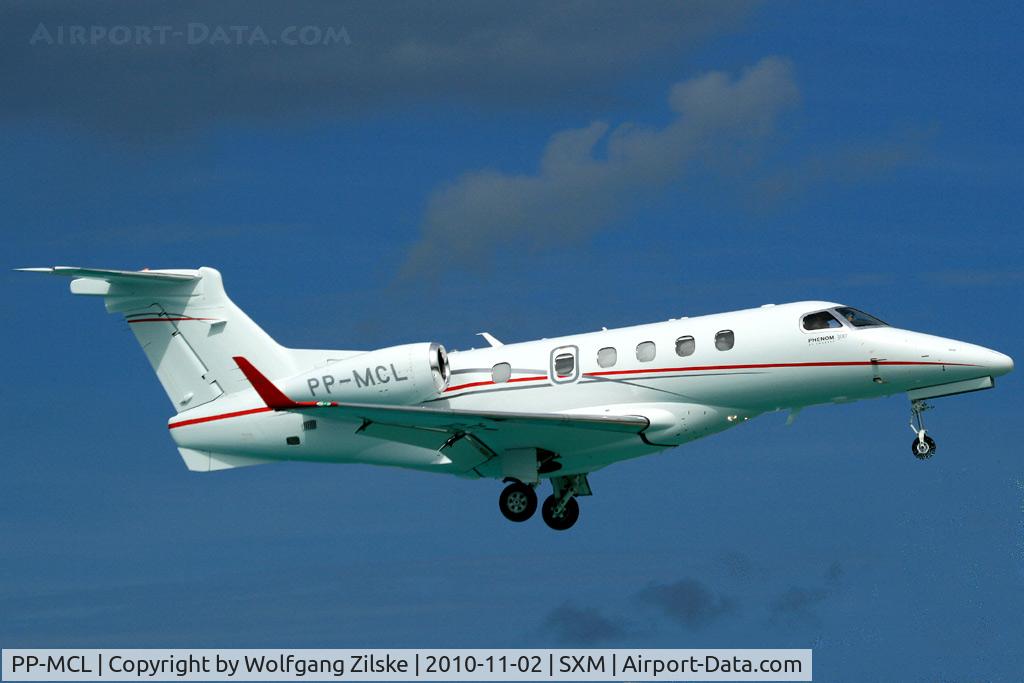 PP-MCL, 2010 Embraer EMB-505 Phenom 300 C/N 50500022, visitor