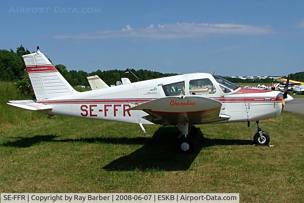 SE-FFR, Piper PA-28-140 Cherokee B C/N 28-25446, Piper PA-28-140 Cherokee B [28-25446] Stockholm-Barkarby~SE 07/06/2008