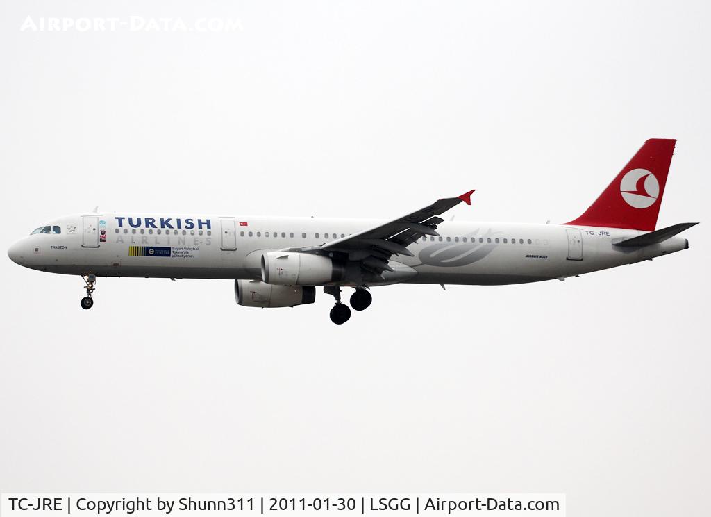 TC-JRE, 2007 Airbus A321-231 C/N 3126, Landing rwy 05 still with additional patch on left side only...