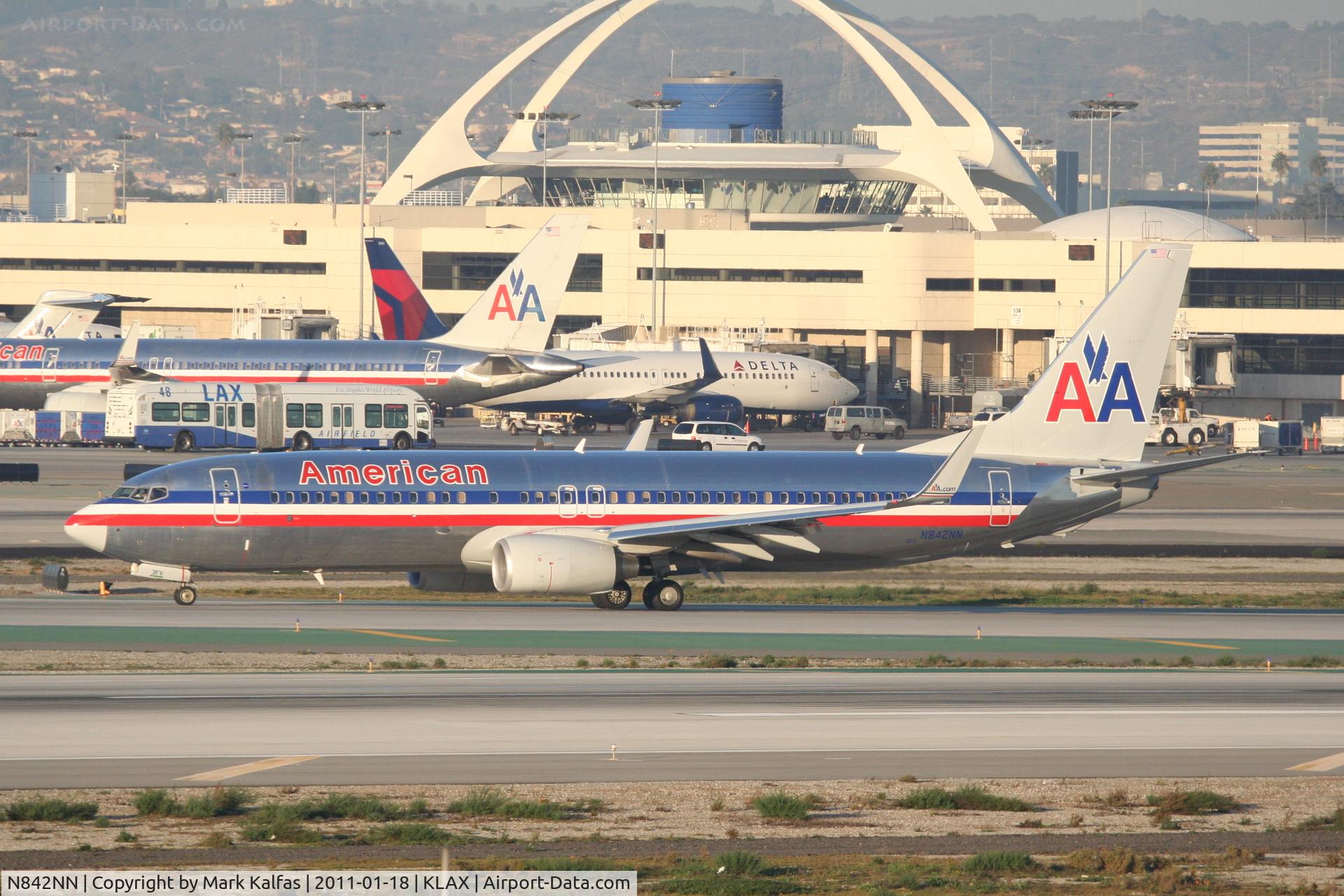 N842NN, 2010 Boeing 737-823 C/N 31099, American Airlines Boeing 737-823, AAL2246 arriving from KSFO, on TWY H.