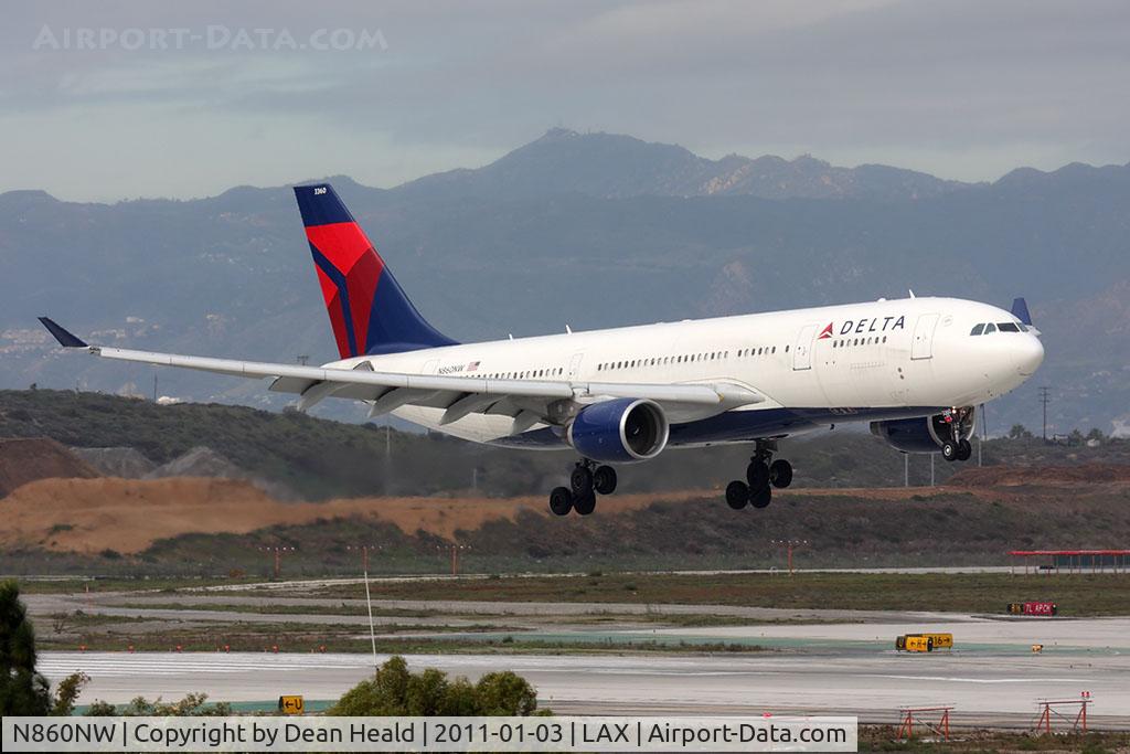 N860NW, 2006 Airbus A330-223 C/N 778, Delta Air Lines N860NW (FLT DAL1655) from Hartsfield-Jackson Atlanta Intl (KATL) seconds from landing on RWY 7R.