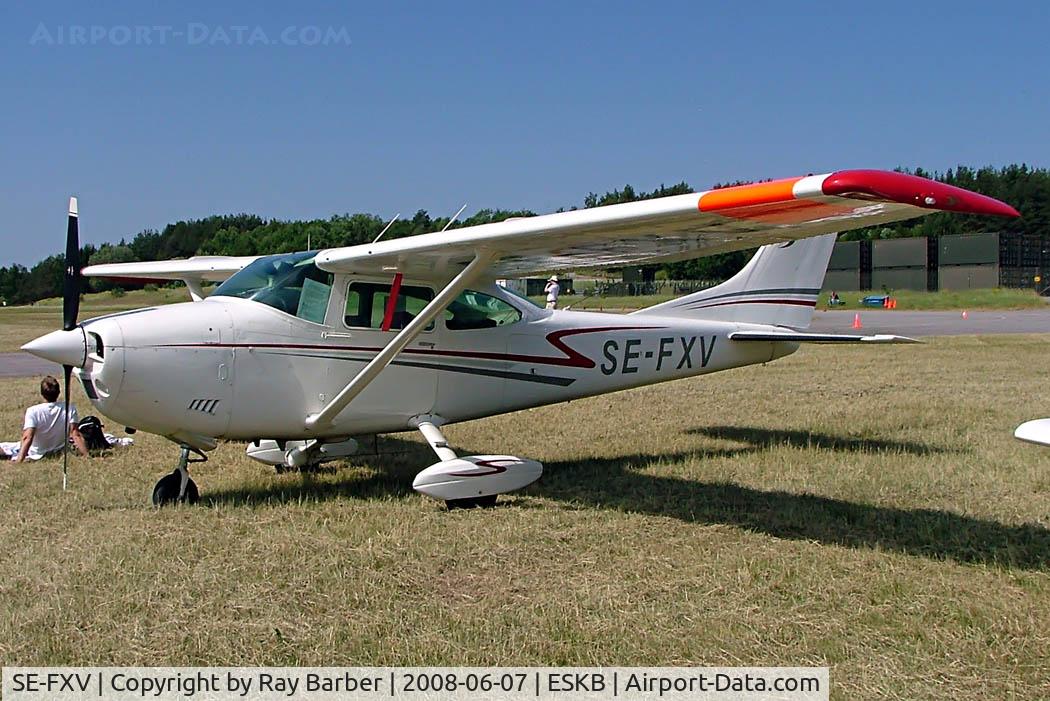 SE-FXV, 1972 Cessna 182P Skylane Skylane C/N 18261259, Cessna 182P Skylane [182-61259] Stockholm-Barkarby~SE 07/06/2008