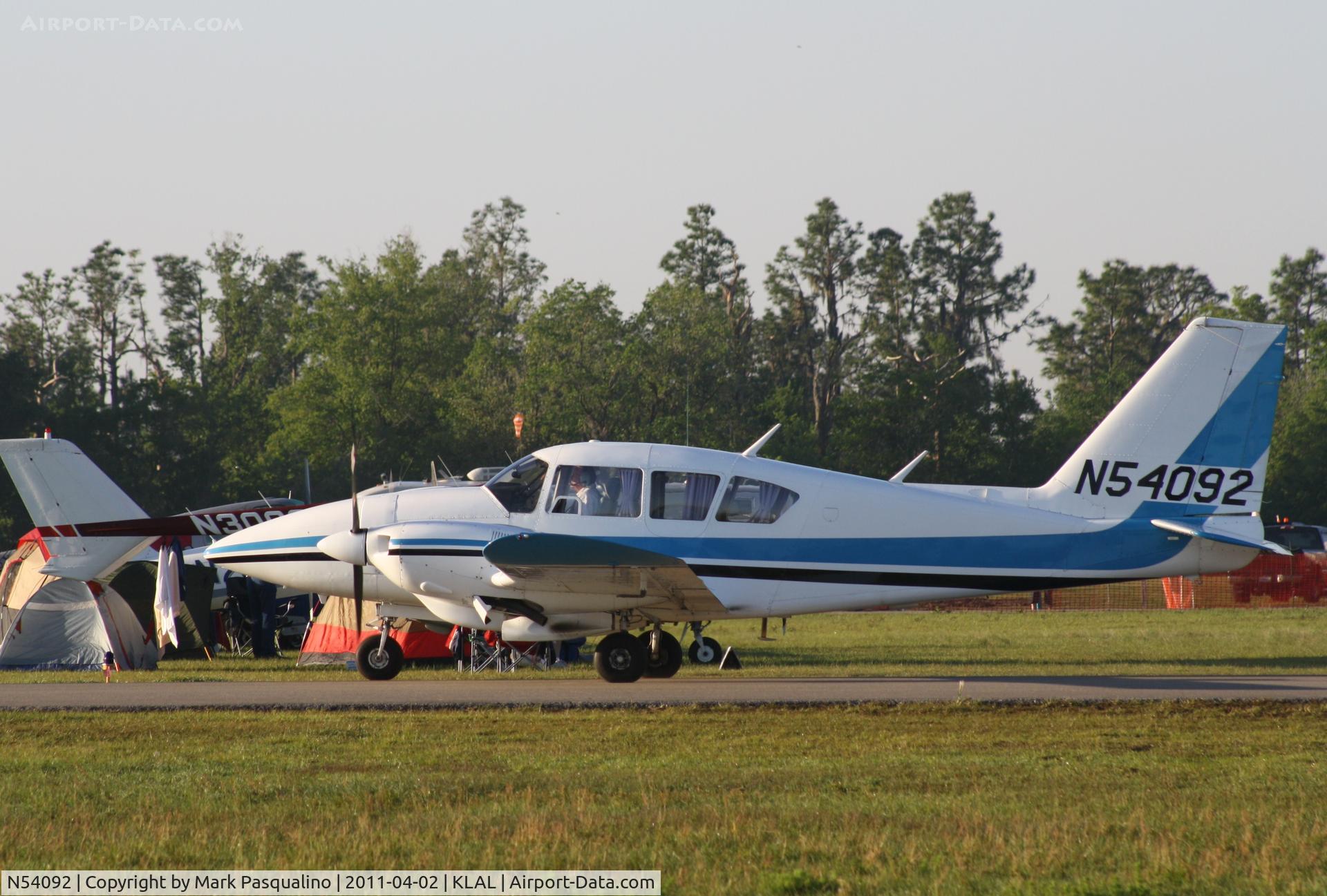 N54092, 1974 Piper PA-23-250 C/N 27-7405405, Piper PA-23-250