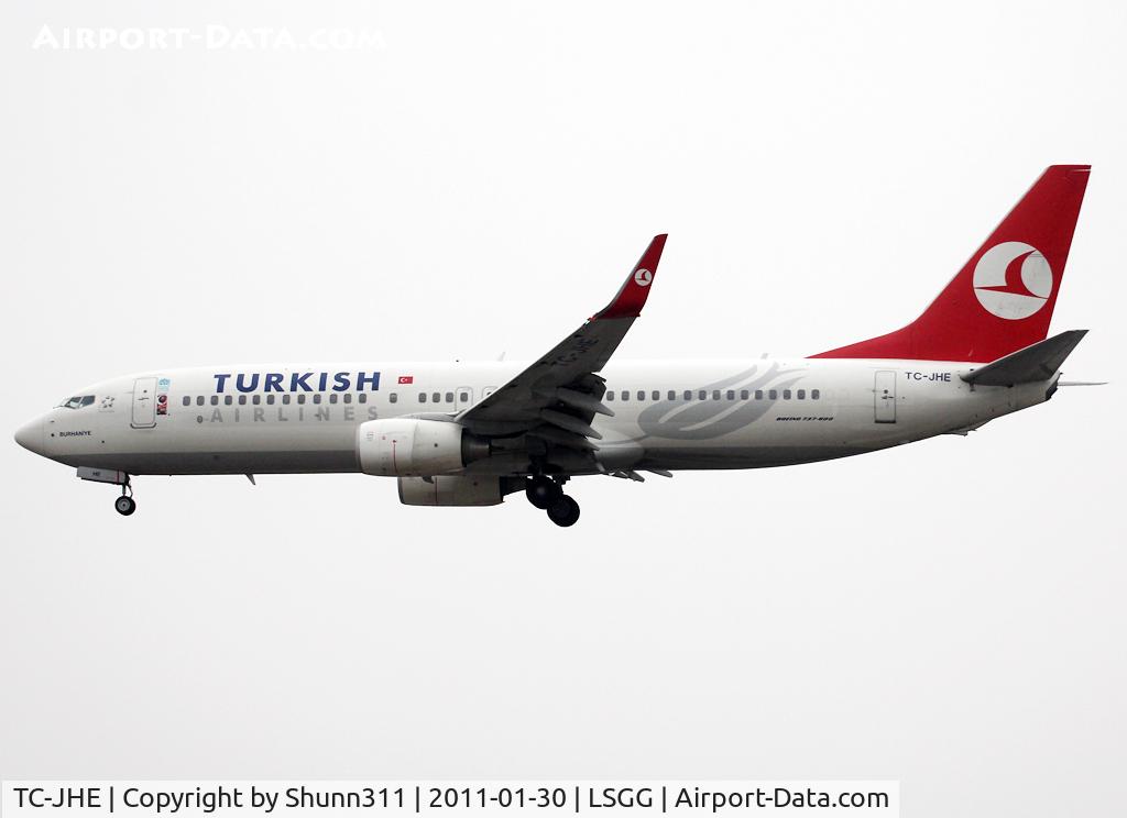 TC-JHE, 2008 Boeing 737-8F2 C/N 35744, Landing rwy 05