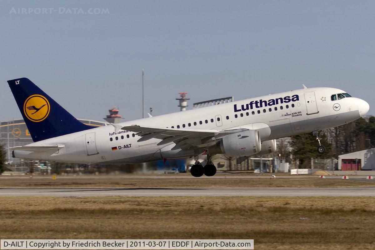 D-AILT, 1997 Airbus A319-114 C/N 738, departure via RW18W