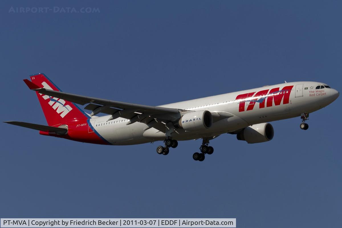 PT-MVA, 1998 Airbus A330-223 C/N 232, on final