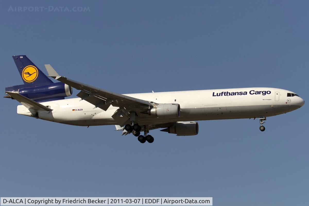 D-ALCA, 1998 McDonnell Douglas MD-11F C/N 48781, on final