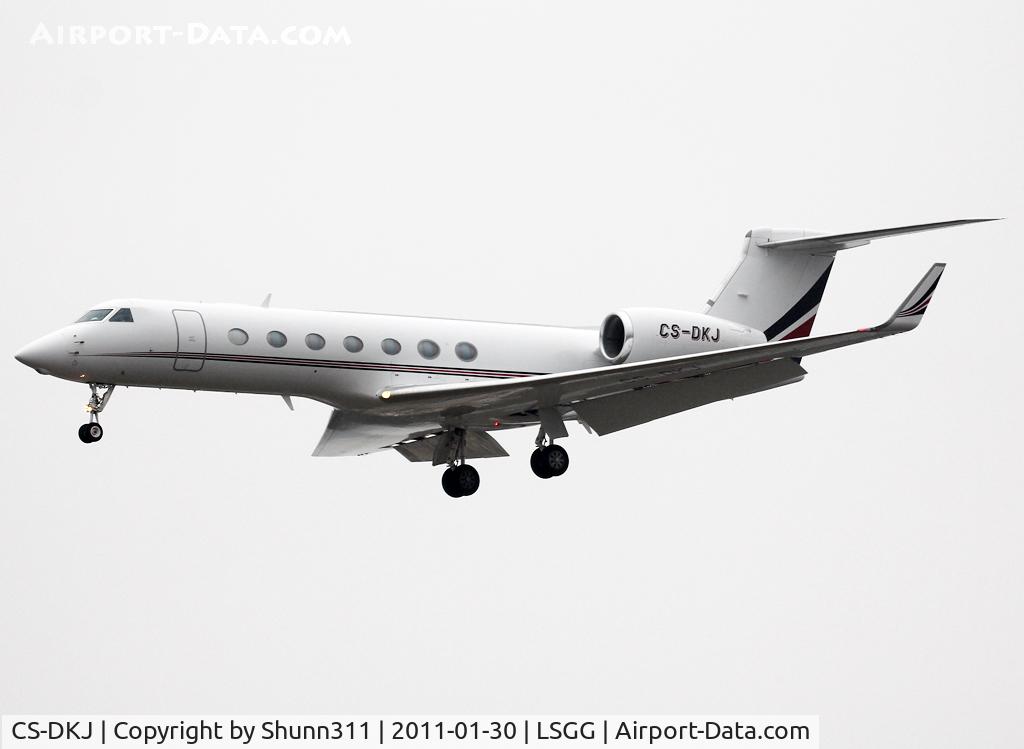 CS-DKJ, 2008 Gulfstream Aerospace V-SP G550 C/N 5174, Landing rwy 05