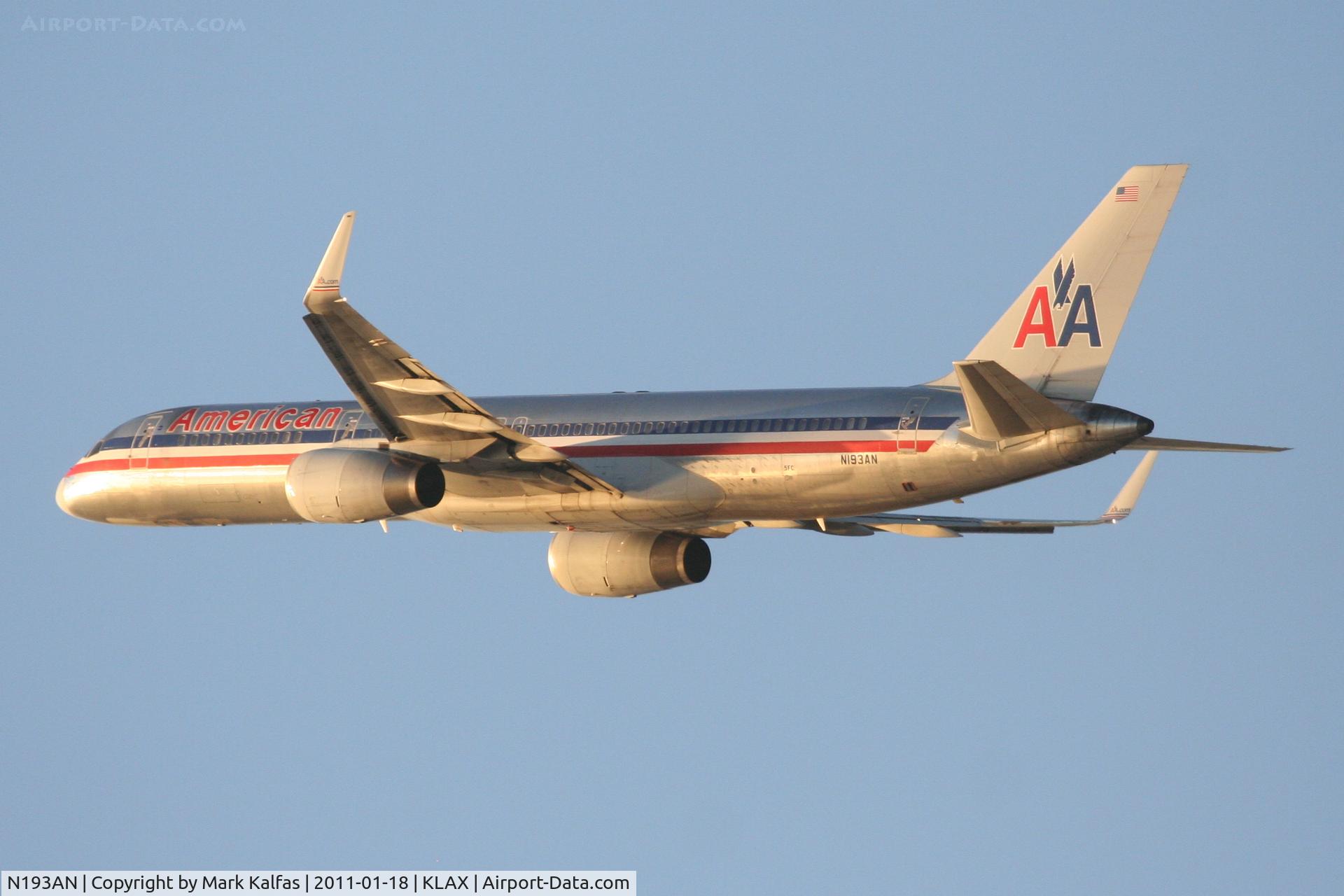 N193AN, 2001 Boeing 757-223 C/N 32387, American Airlines Boeing 757-223, AAL285 departing RWY 25R enroute to PHLI.