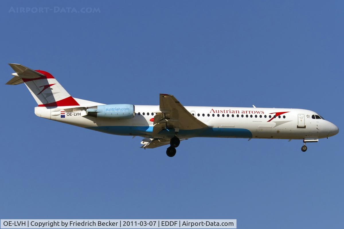 OE-LVH, 1993 Fokker 100 (F-28-0100) C/N 11456, on final