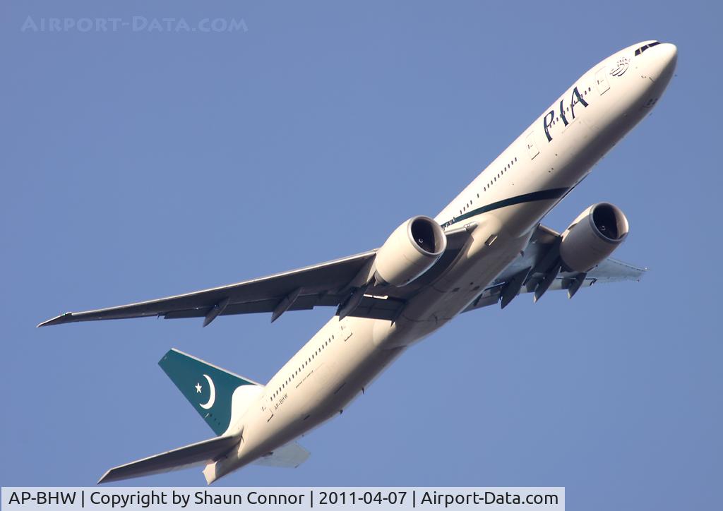 AP-BHW, 2007 Boeing 777-340/ER C/N 33779, PIA