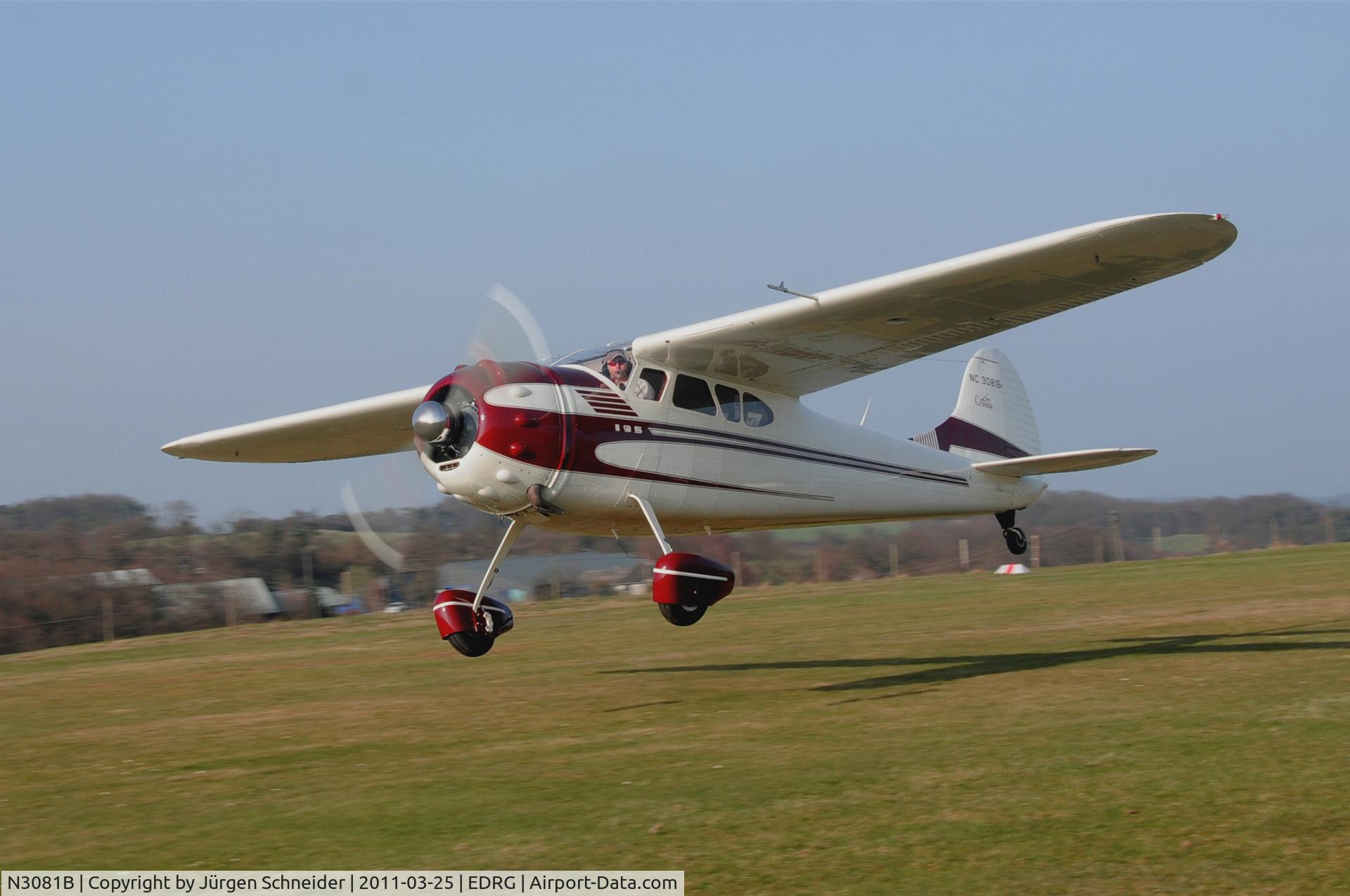 N3081B, 1952 Cessna 195B Businessliner C/N 7966, Take off