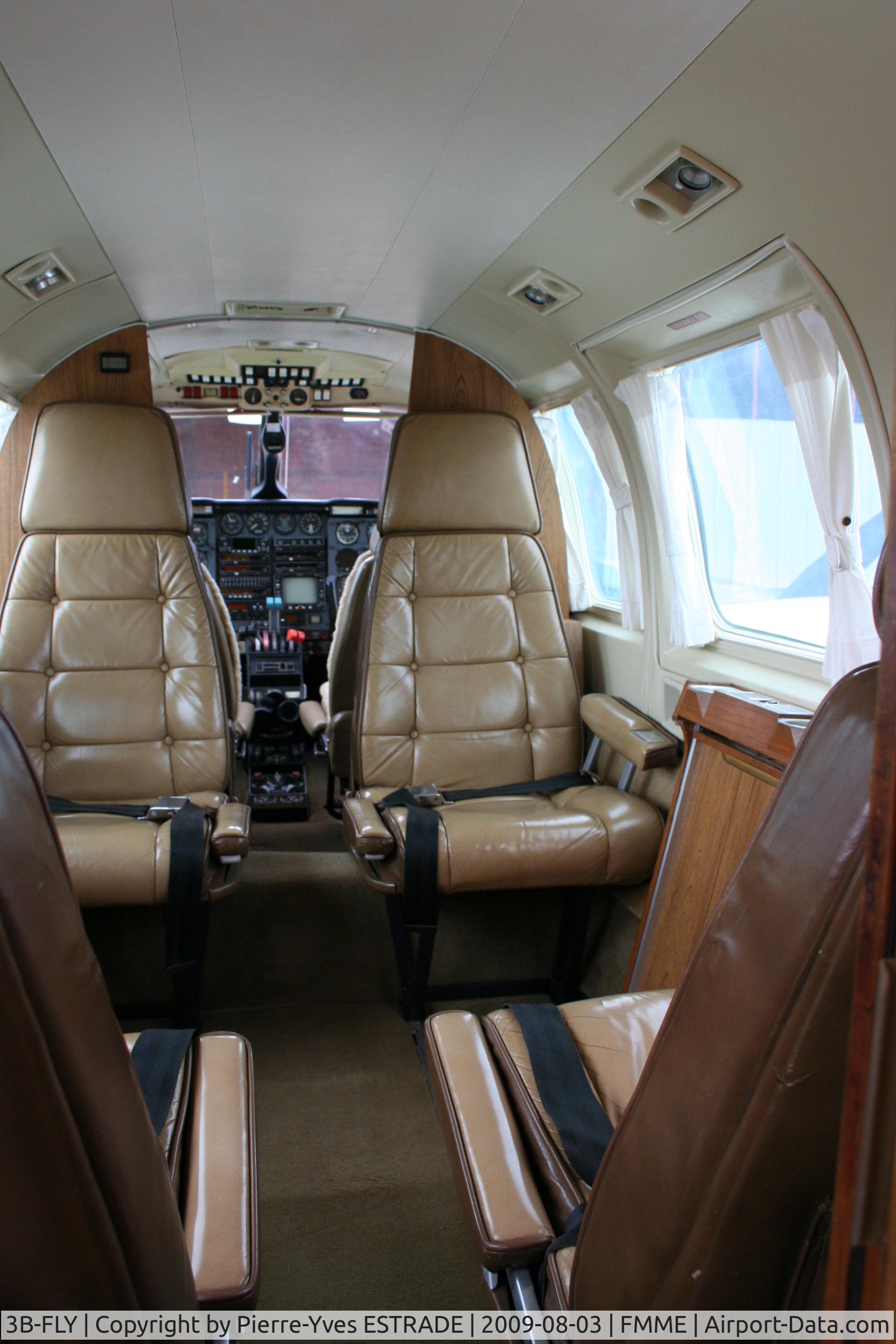 3B-FLY, 1981 Piper PA-31-350 Chieftain C/N 31-8152124, Pïper Chieftain 