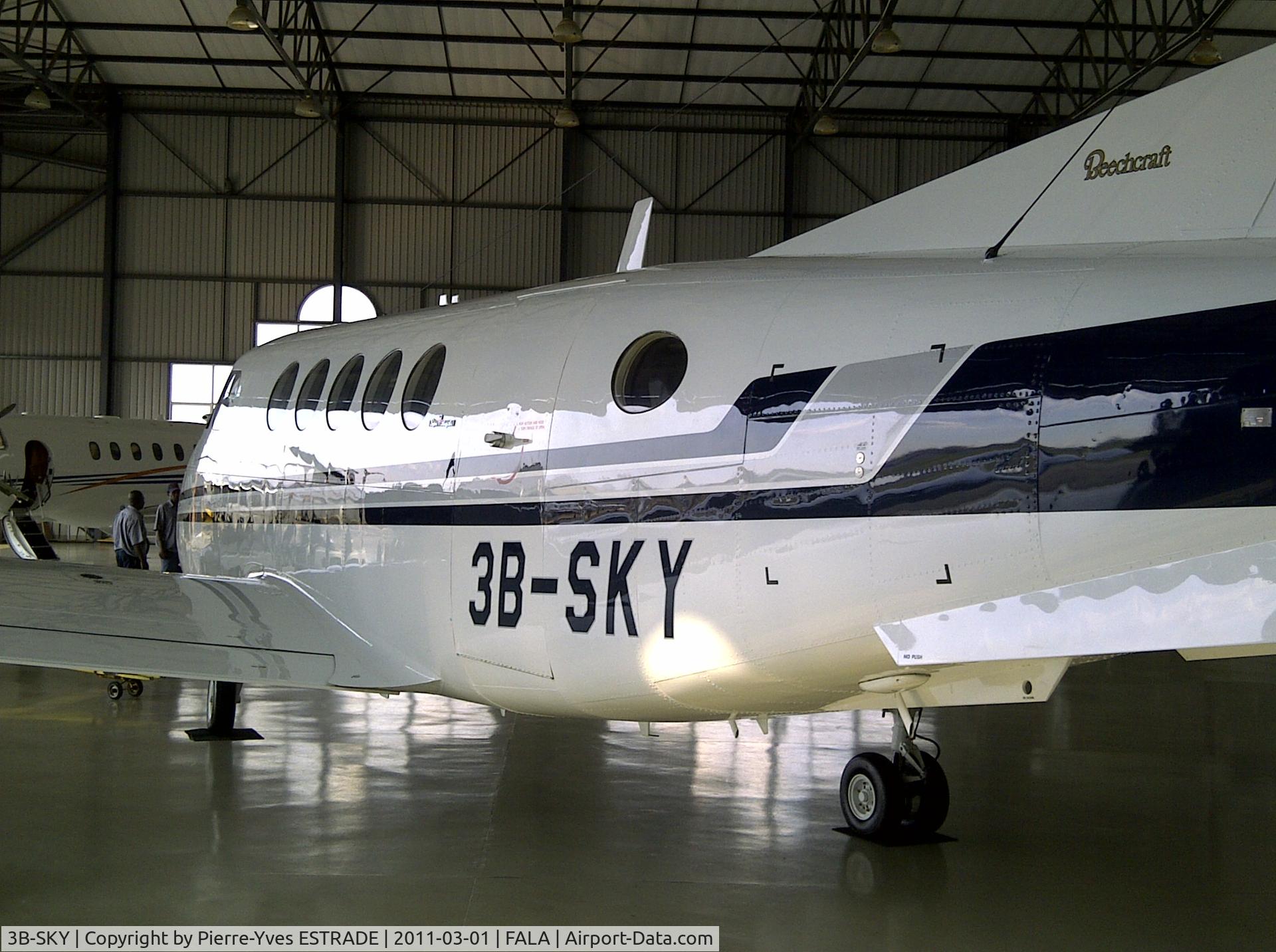 3B-SKY, 1990 Beech B200 King Air C/N BB-1363, 3B-SKY - BEECHCRAFT B.200 GTO AT BEECH SERVICE CENTER LANSERIA SOUTH AFRICA