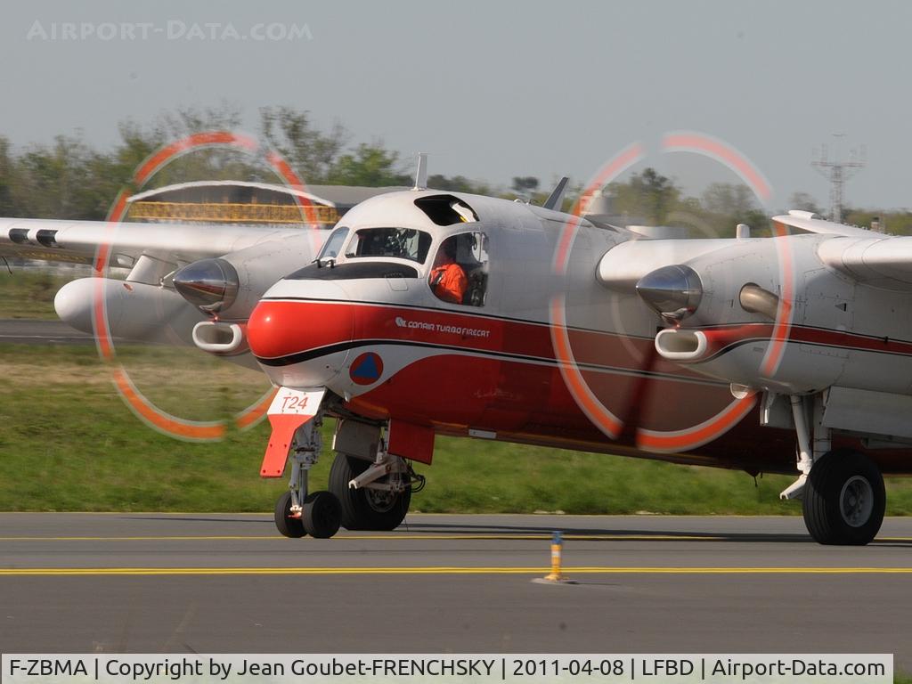 F-ZBMA, Grumman Conair S-2T Turbo Firecat C/N 461/021, au roulage pour la 05