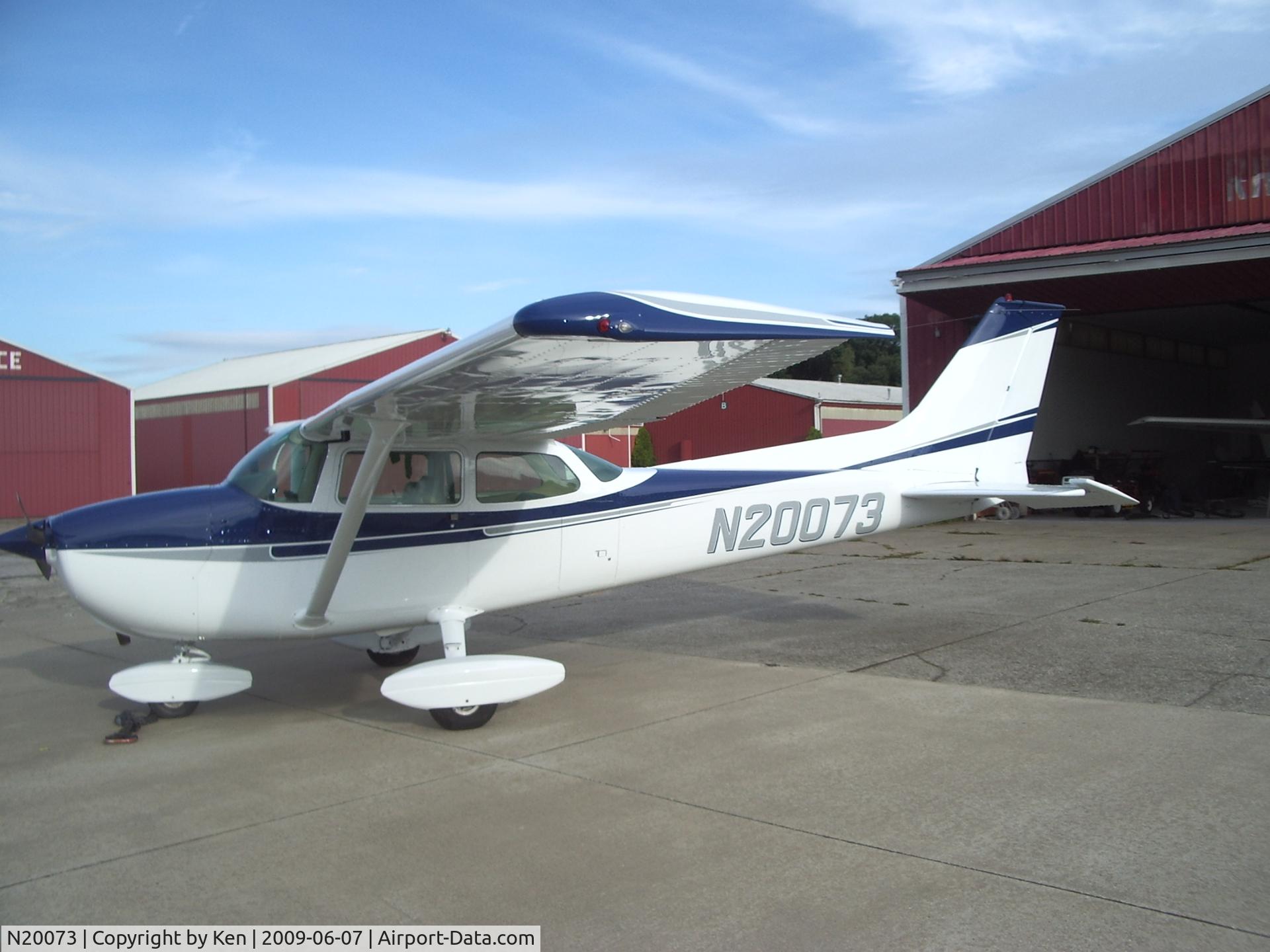 N20073, 1972 Cessna 172M C/N 17260985, New Paint 2009