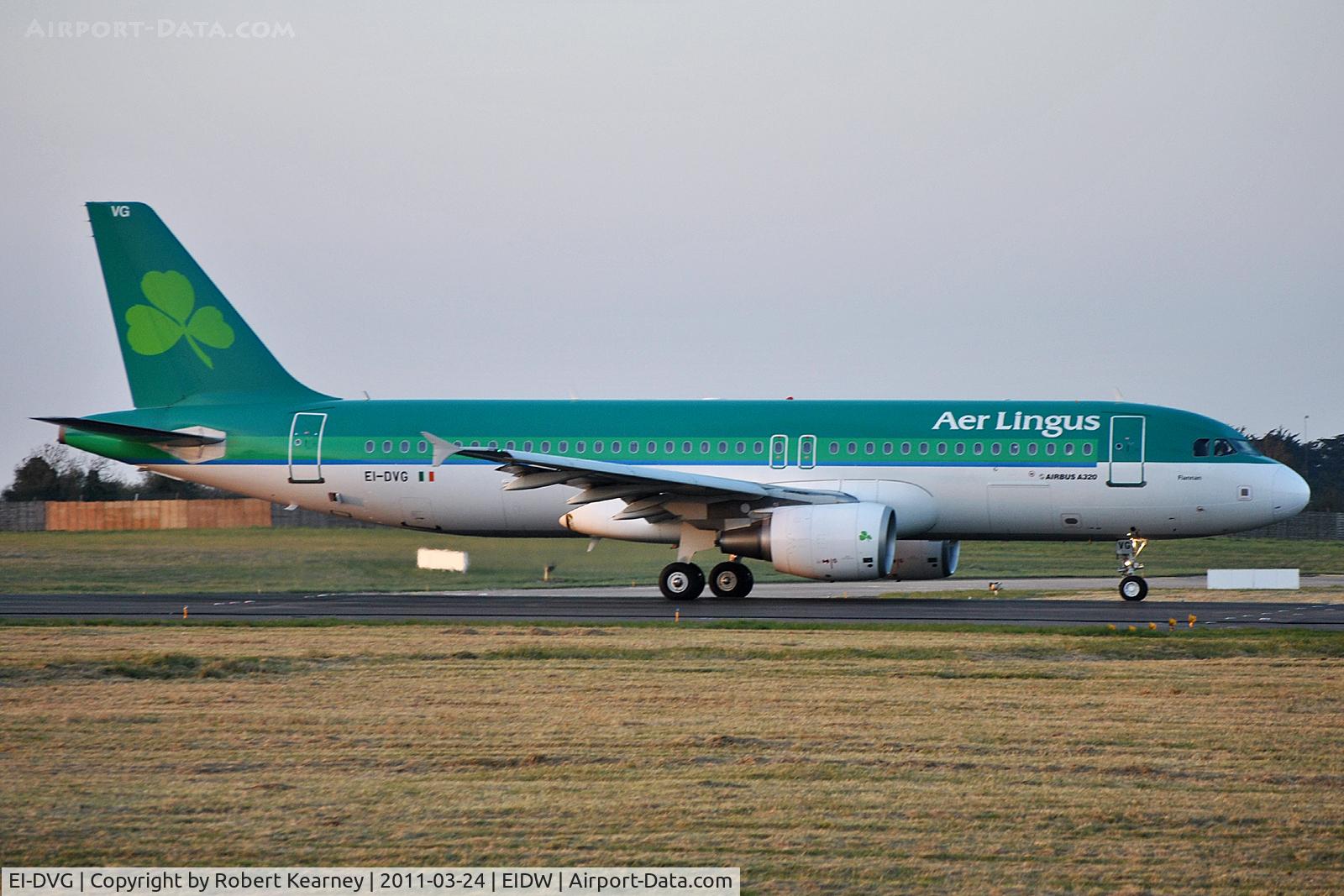 EI-DVG, 2007 Airbus A320-214 C/N 3318, Lining up r/w 10