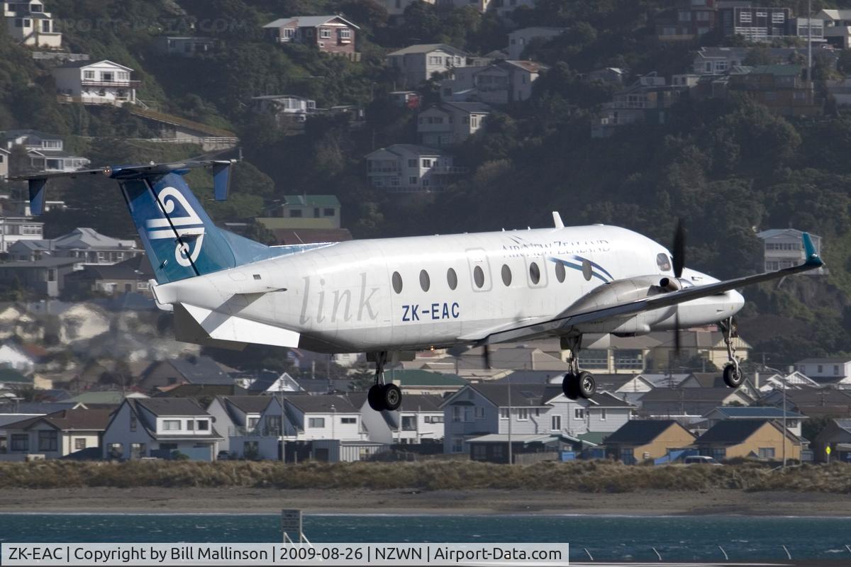 ZK-EAC, 2001 Raytheon 1900D C/N UE-426, into r/w 34