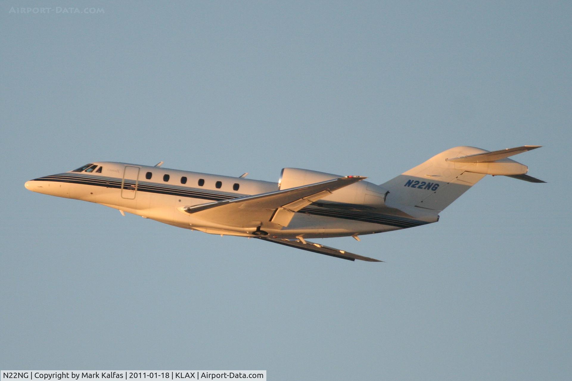 N22NG, 2002 Cessna 750 Citation X C/N 750-0204, Northrop Grumman Cessna Citation X, departing RWY 25L KLAX.