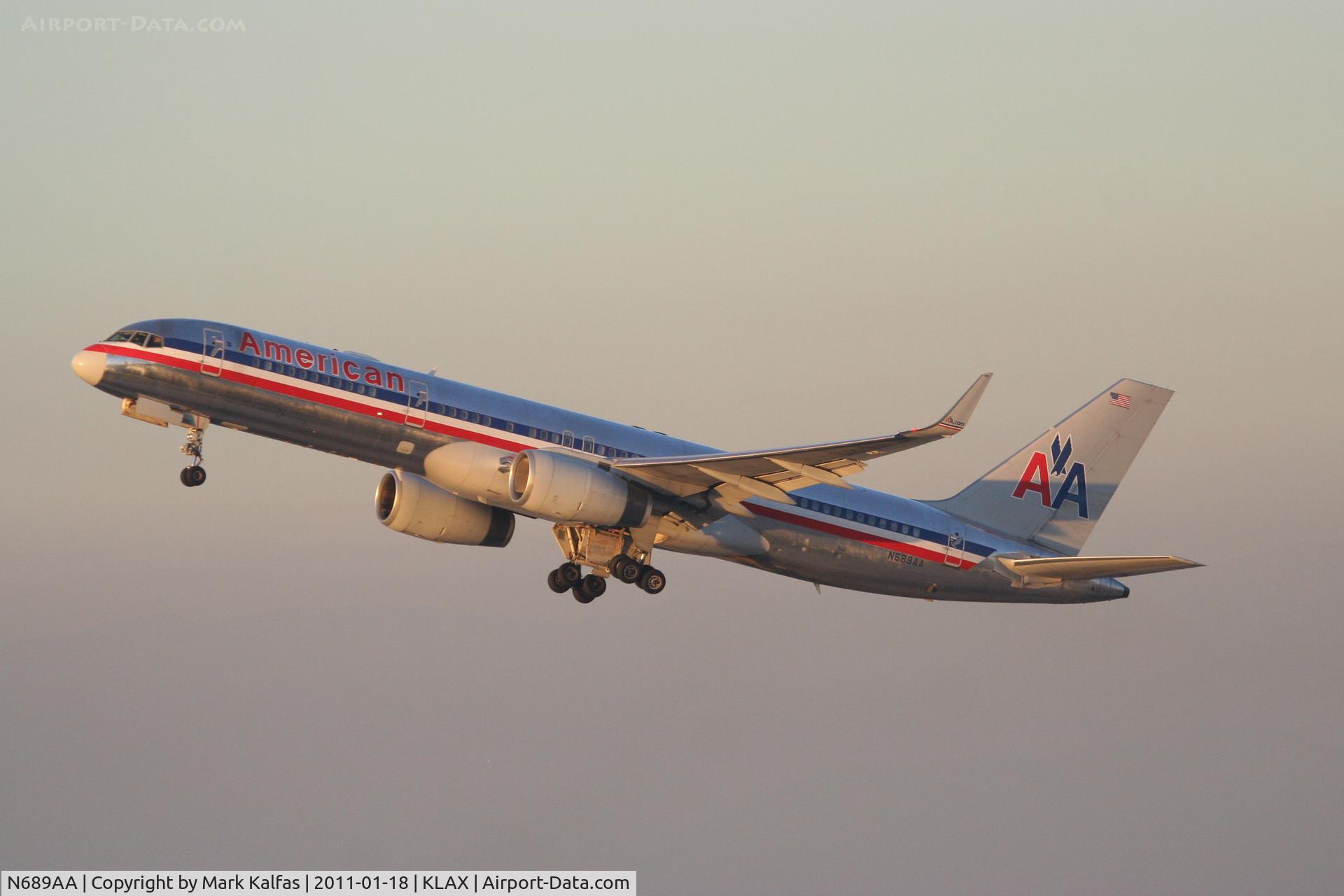 N689AA, 1993 Boeing 757-223 C/N 25731, American Airlines Boeing 757-223, AAL297 departing RWY 25R KLAX, enroute to PHNL.