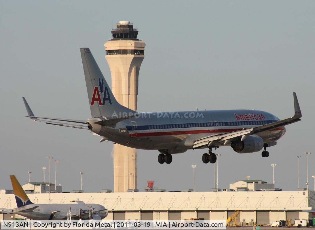 N913AN, 1999 Boeing 737-823 C/N 29514, American 737-800
