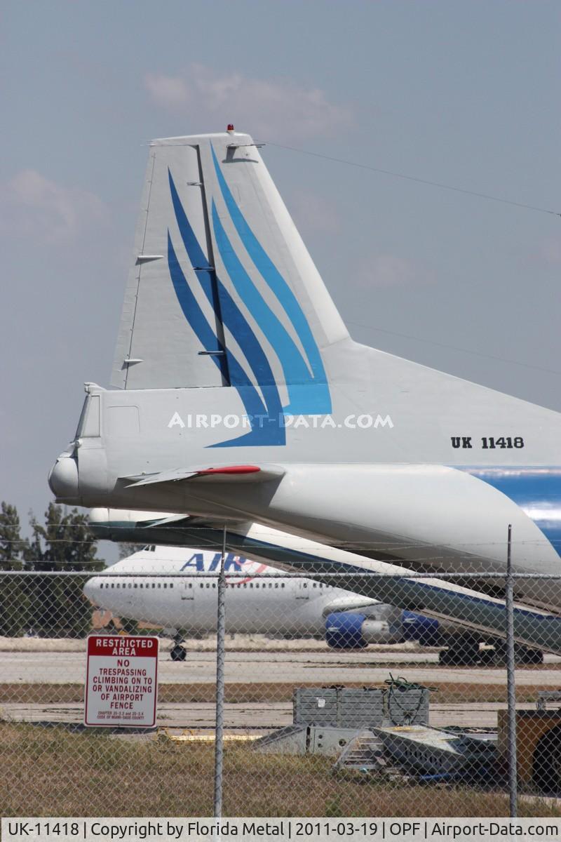 UK-11418, 1964 Antonov An-12B C/N 402504, SRX Transcontinental AN-12B