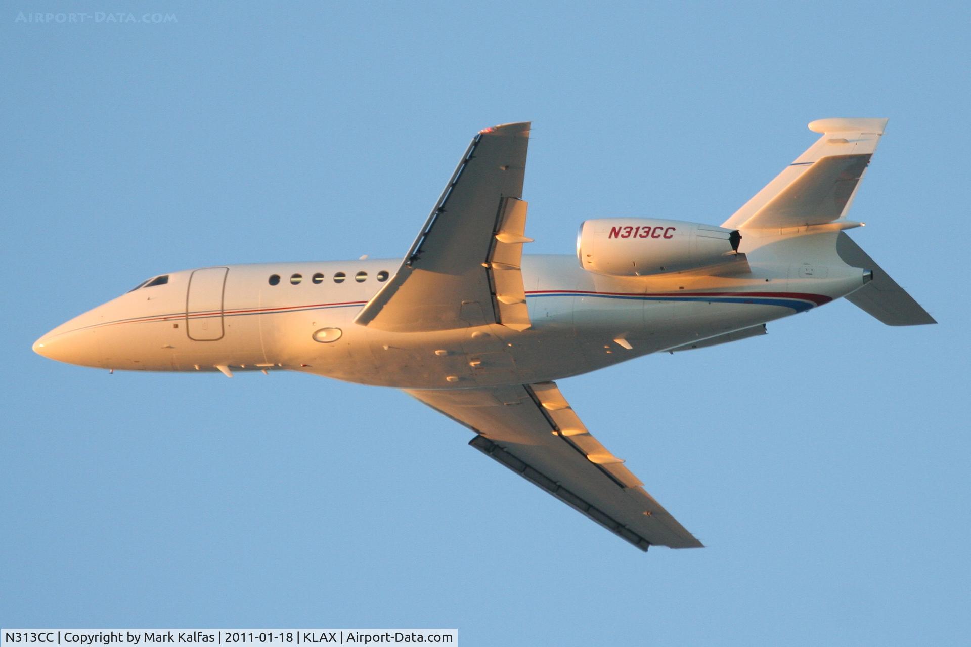 N313CC, 2003 Dassault Falcon 2000EX C/N 12, Dassault FALCON 2000EX, N313CC, departing 25L KLAX.