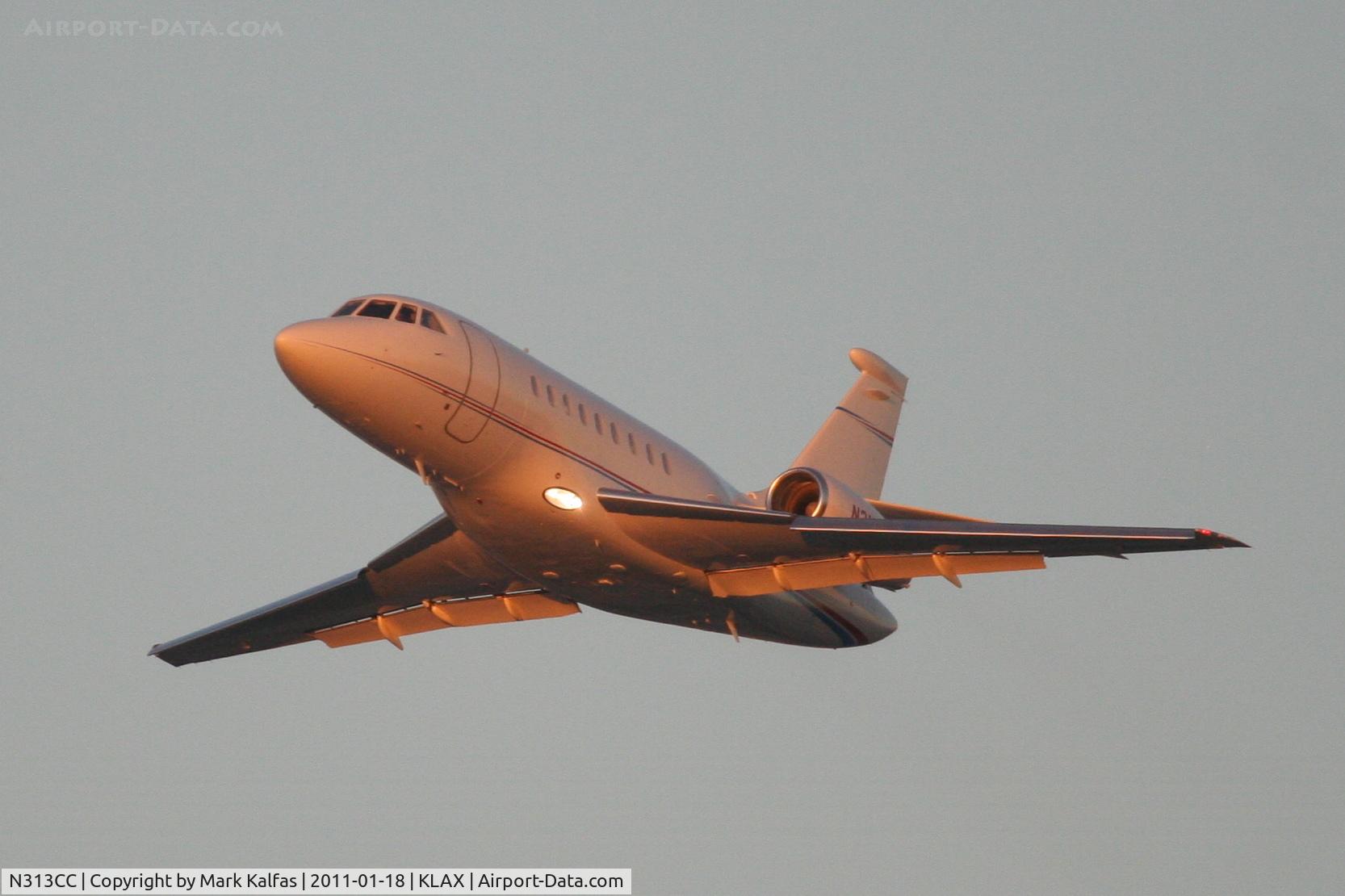 N313CC, 2003 Dassault Falcon 2000EX C/N 12, Dassault FALCON 2000EX, N313CC, departing 25L KLAX.