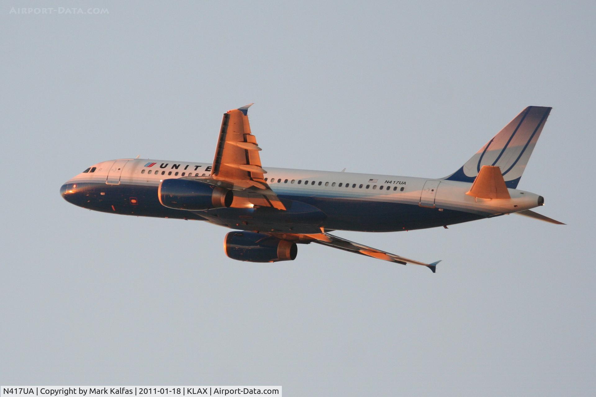 N417UA, 1994 Airbus A320-232 C/N 483, United Airlines Airbus A320-232, UAL274 departing RWY 25R KLAX, enroute to MMMX.