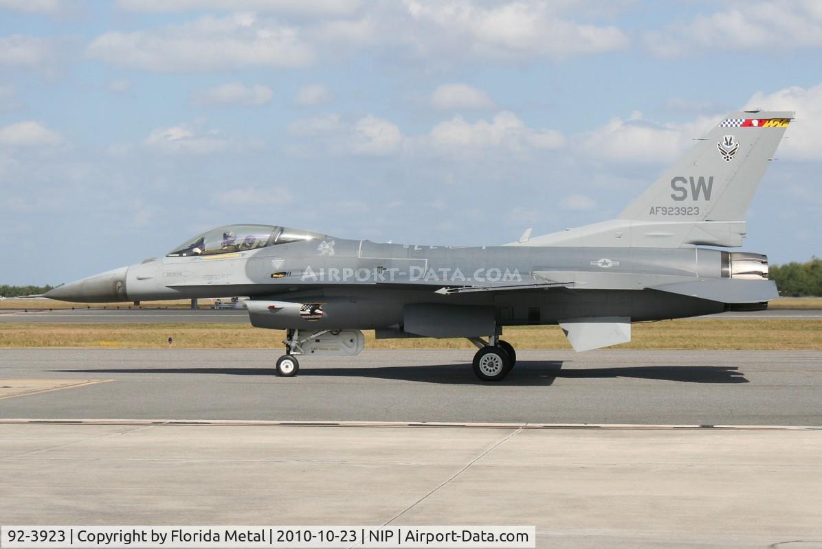 92-3923, 1992 Lockheed F-16CJ Fighting Falcon C/N CC-165, F-16CJ