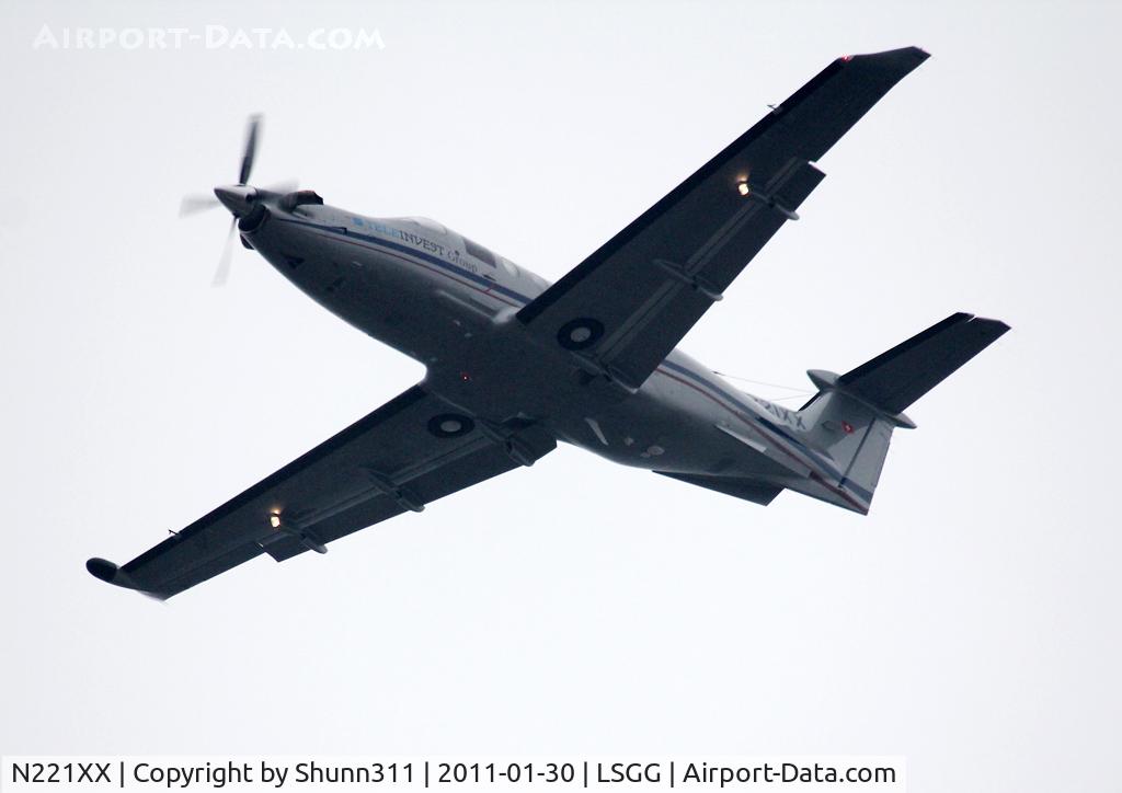 N221XX, 2009 Pilatus PC-12/47E C/N 1128, Passing above rwy 05 after go around...