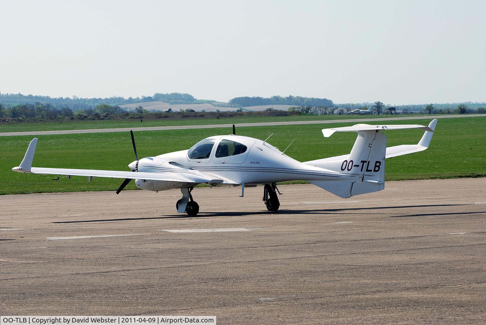 OO-TLB, 2007 Diamond DA-42 Twin Star C/N 42.230, Diamond Aircraft DA-42 Twin Star