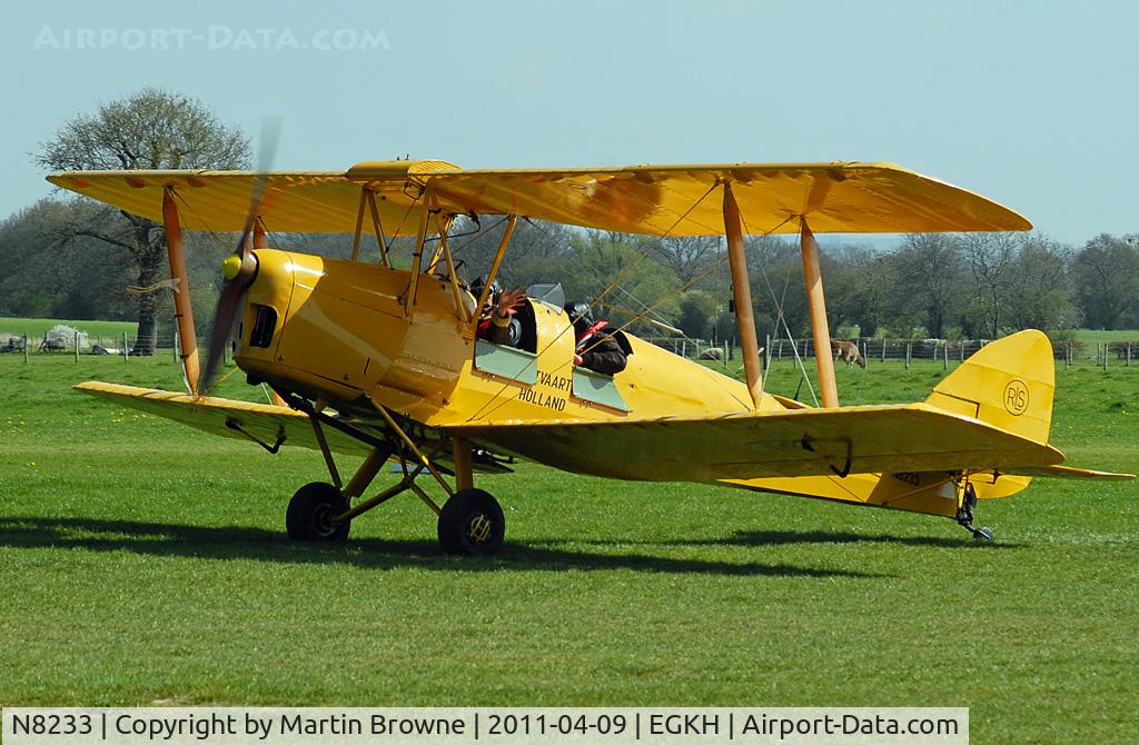 N8233, 1944 De Havilland DH-82A Tiger Moth II C/N 85959, SHOT AT HEADCORN