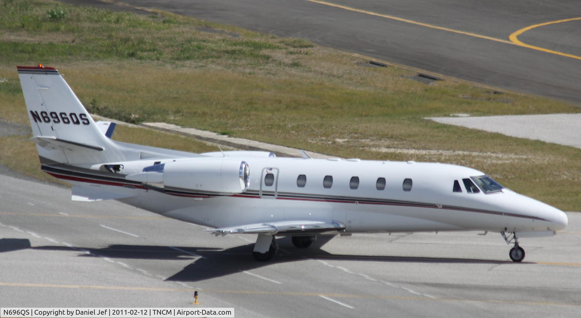 N696QS, 2002 Cessna 560XL Citation Excel C/N 560-5296, N696QS taxing for take off at TNCM