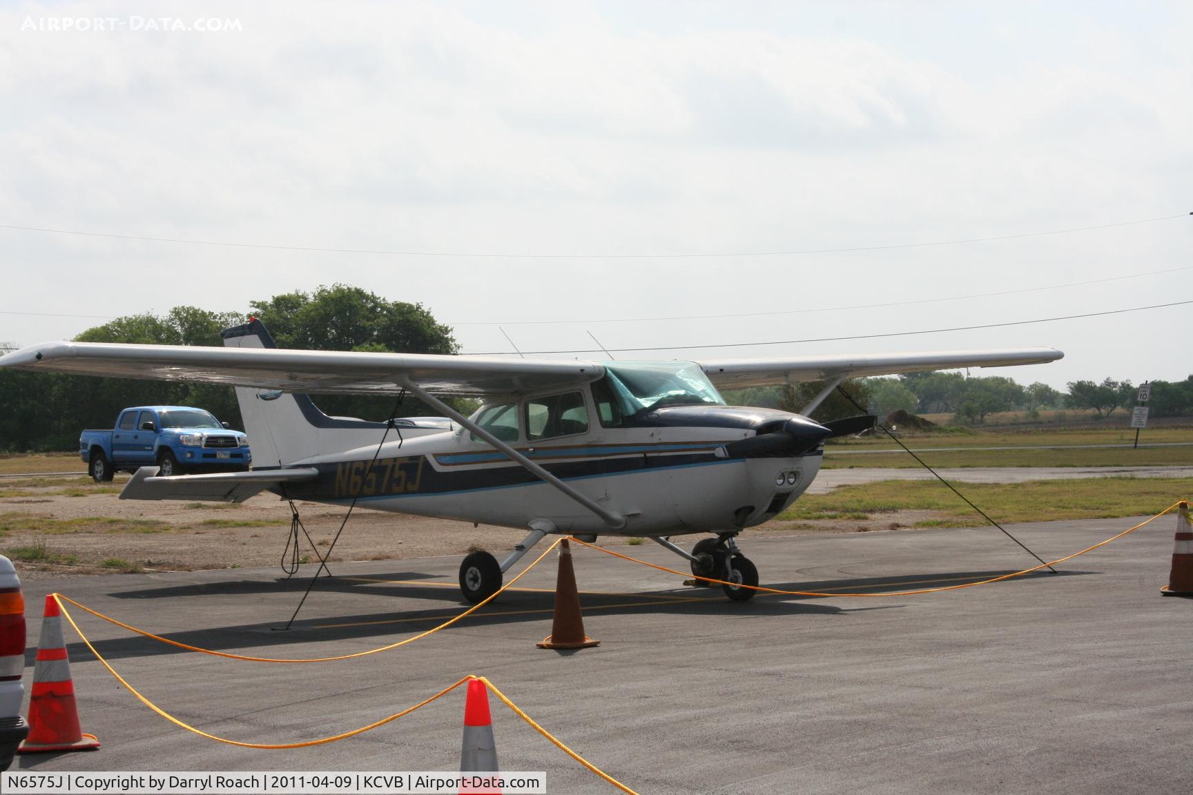N6575J, 1980 Cessna 172N C/N 17273893, C172 on display for Young Eagles. This was the a/c my group offered preflight/walkaround tours.
