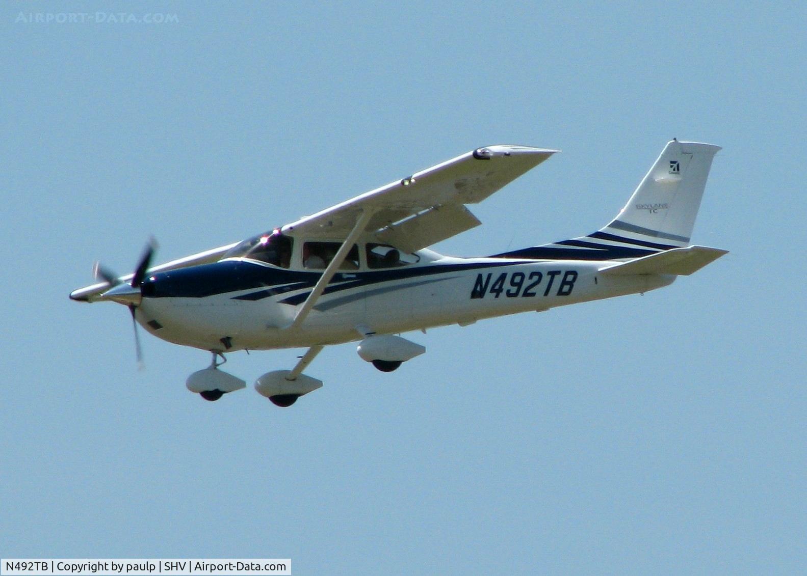 N492TB, 2006 Cessna T182T Turbo Skylane C/N T18208505, Landing at Shreveport Regional.