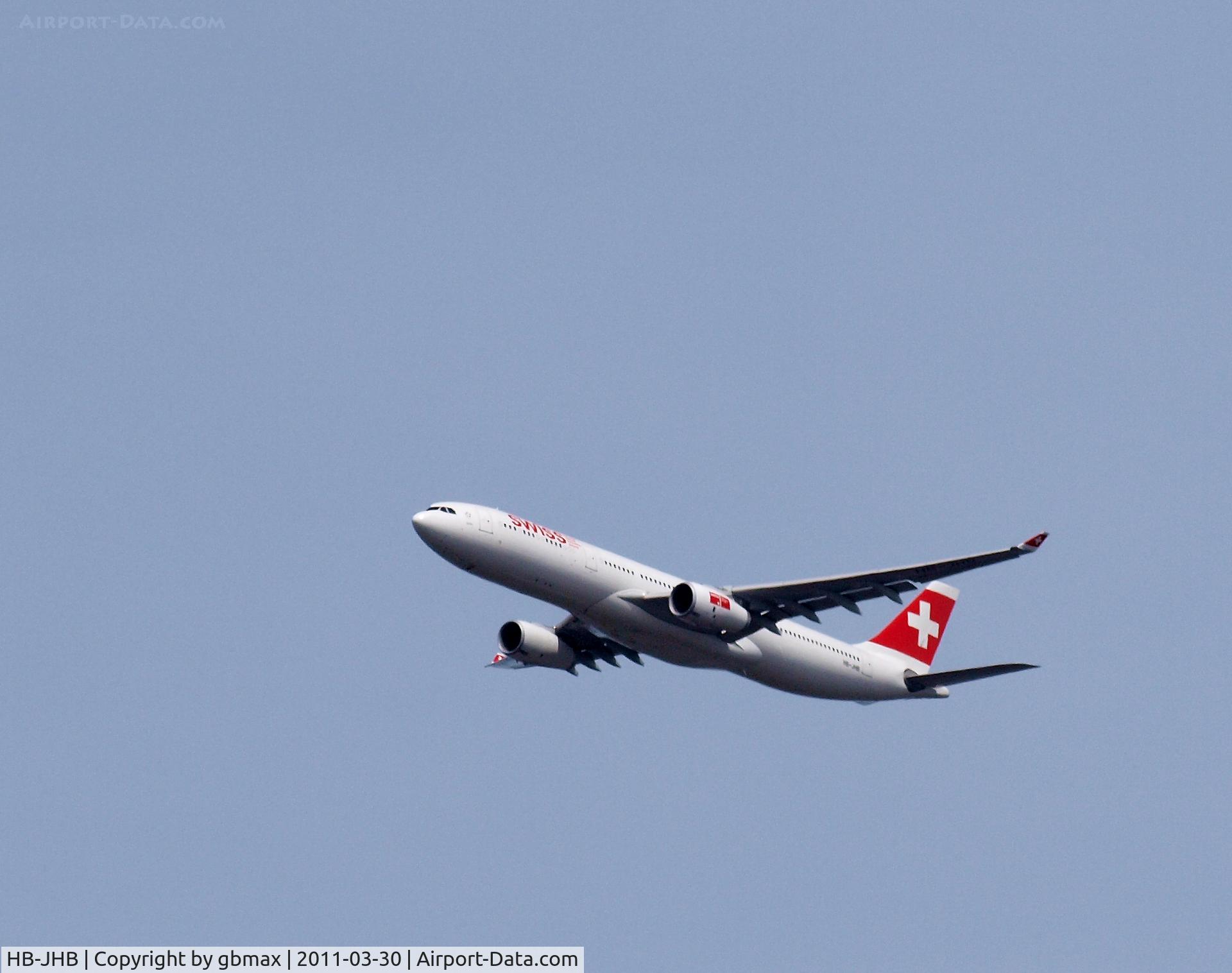 HB-JHB, 2009 Airbus A330-343X C/N 1018, Over Long Island, NY