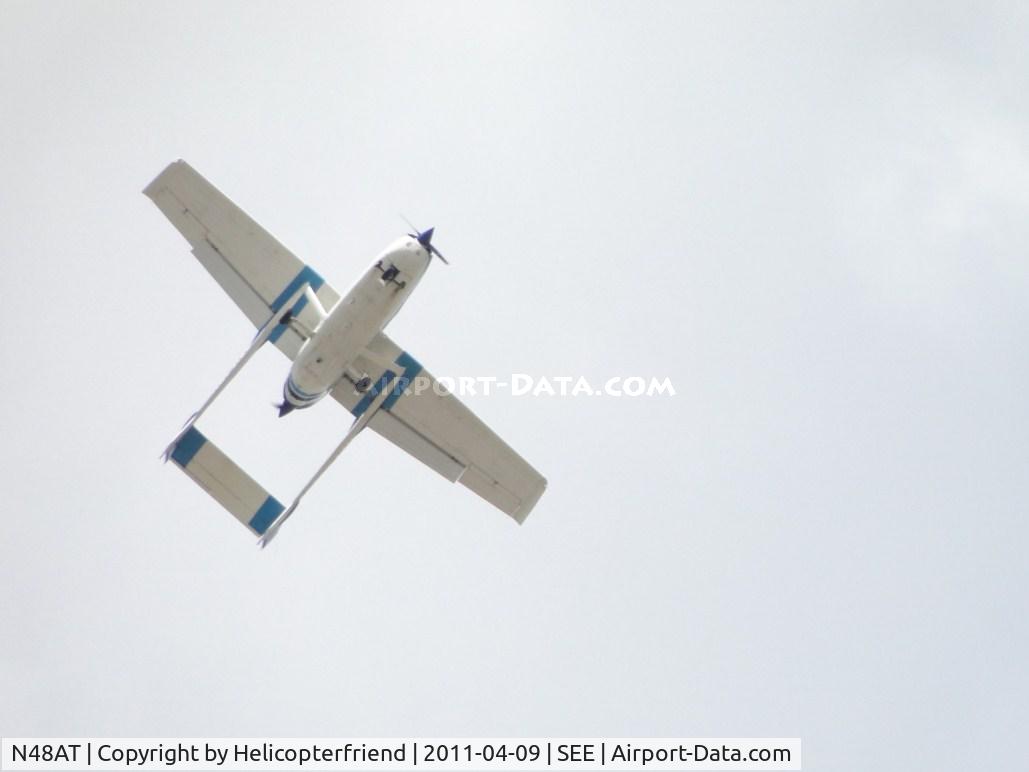 N48AT, 1976 Cessna 337G Super Skymaster C/N 33701724, High flyover turning to left downwind