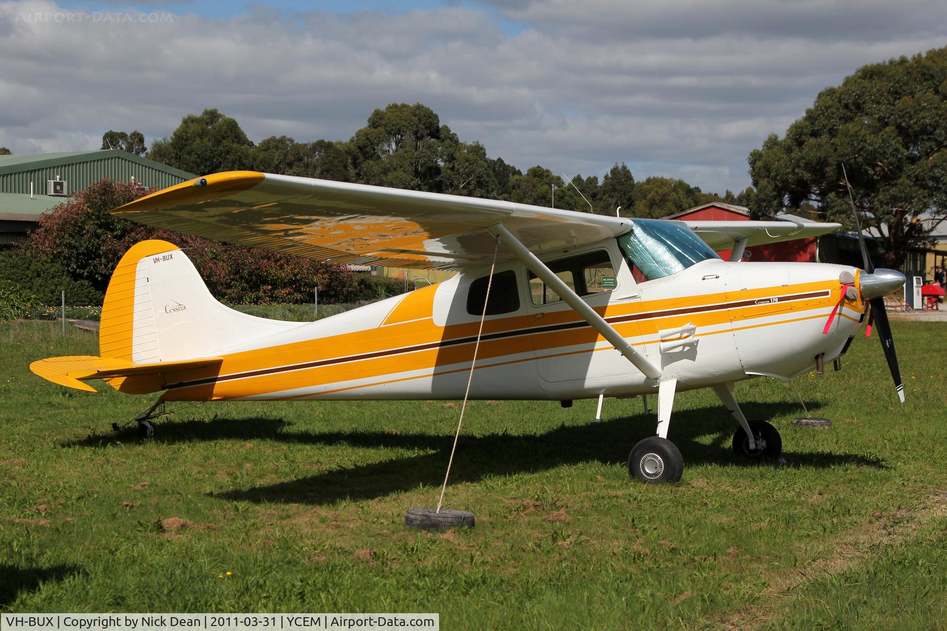 VH-BUX, 1955 Cessna 170 C/N 26854, YCEM