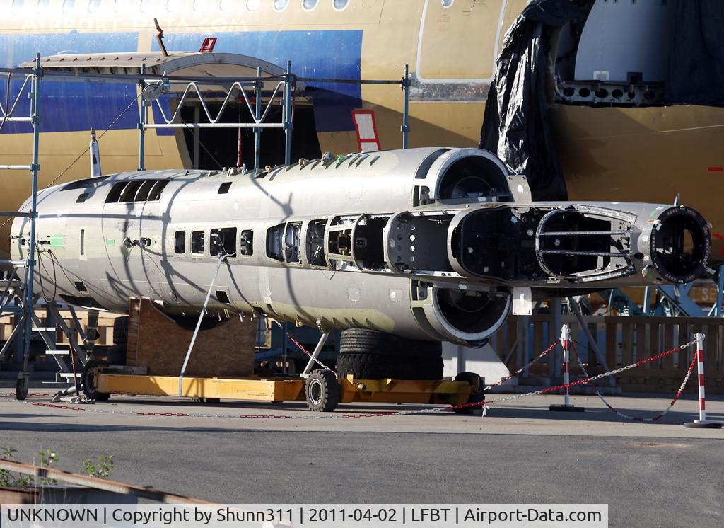 UNKNOWN, Miscellaneous Various C/N unknown, Unknown Mirage stored at LFBT storage ramp... On rebuit or scrapping ?