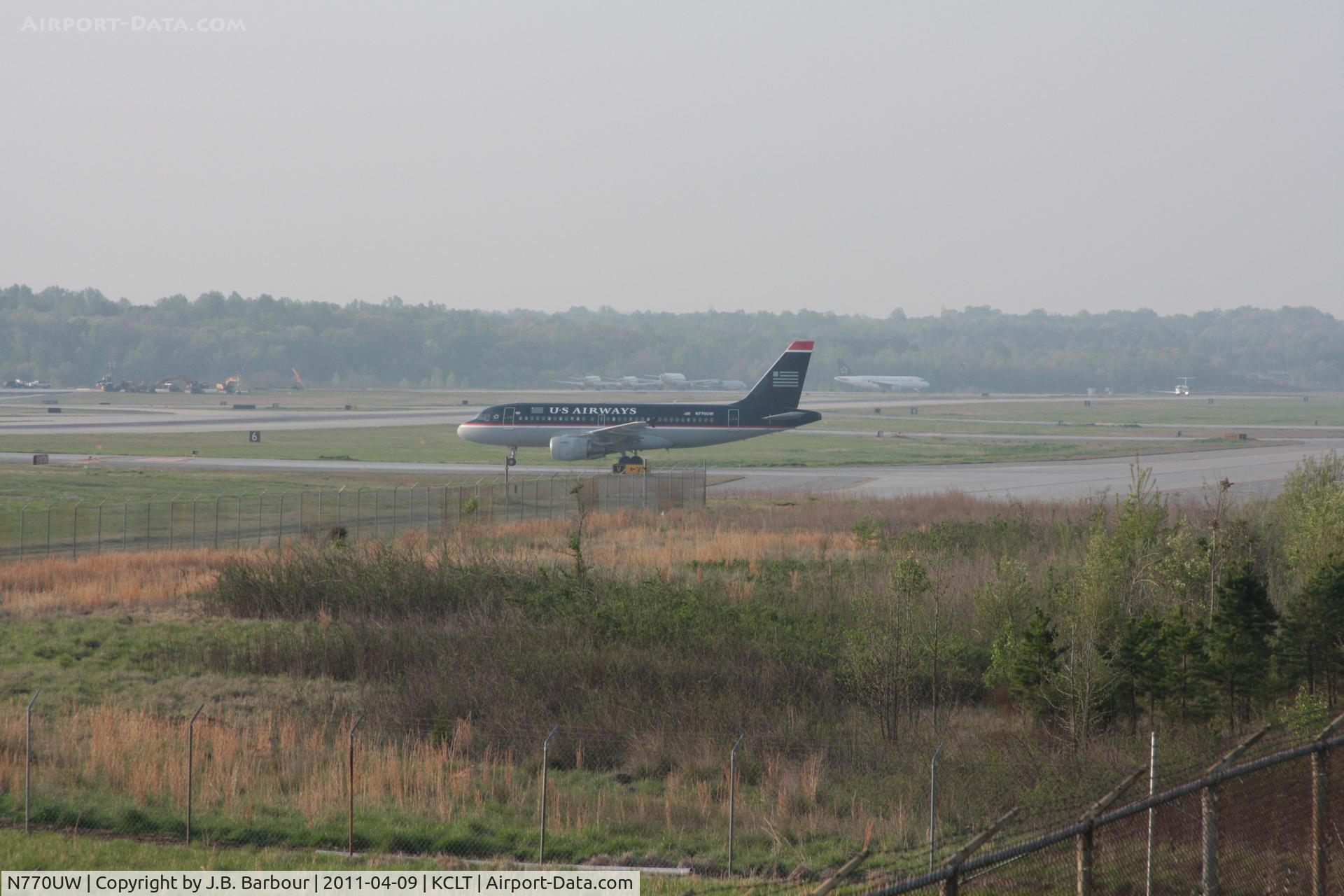 N770UW, 2000 Airbus A319-112 C/N 1393, Heavy dewpoint today