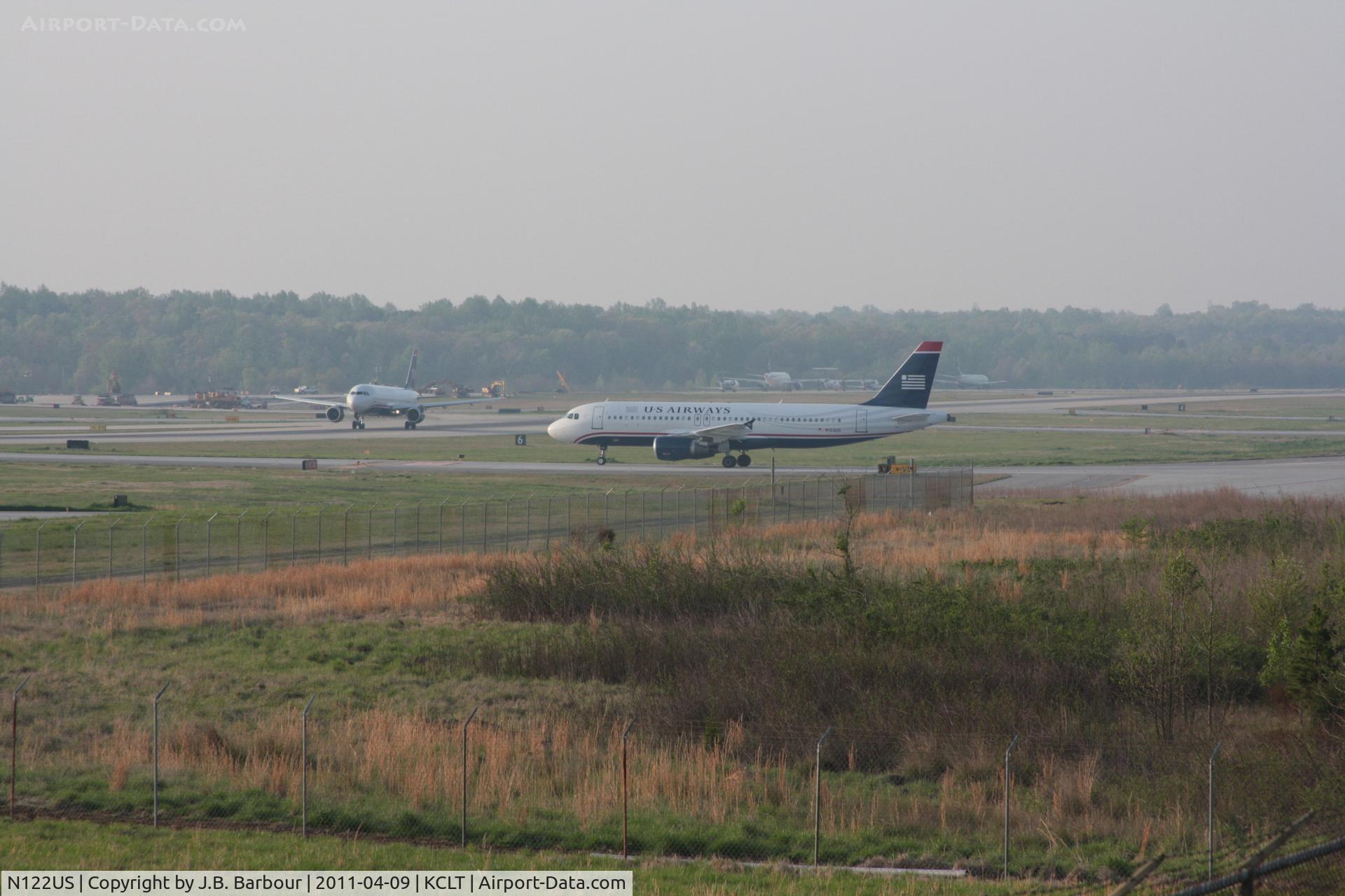 N122US, 2000 Airbus A320-214 C/N 1298, Heavy dewpoint today