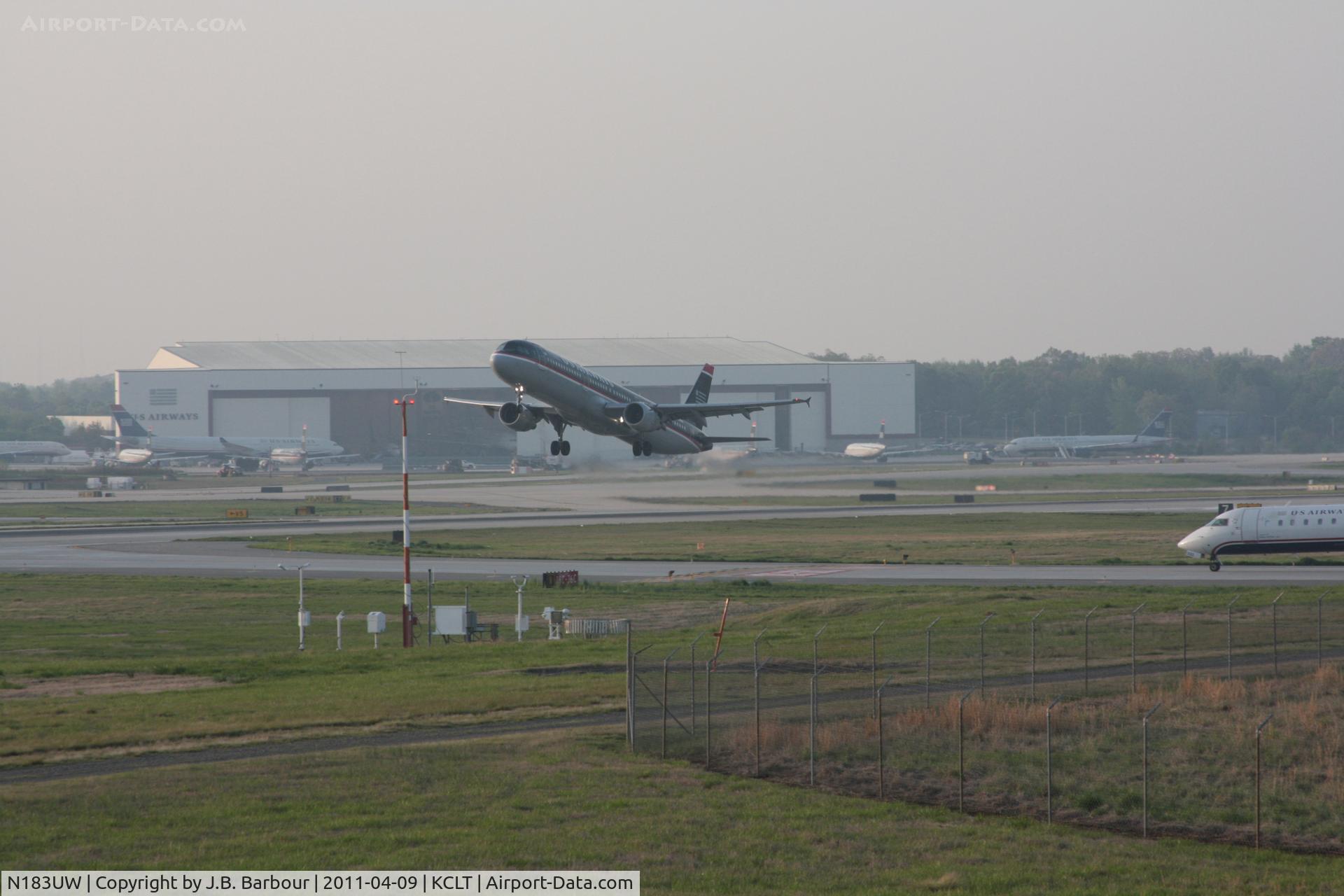 N183UW, 2001 Airbus A321-211 C/N 1539, Heavy dewpoint today