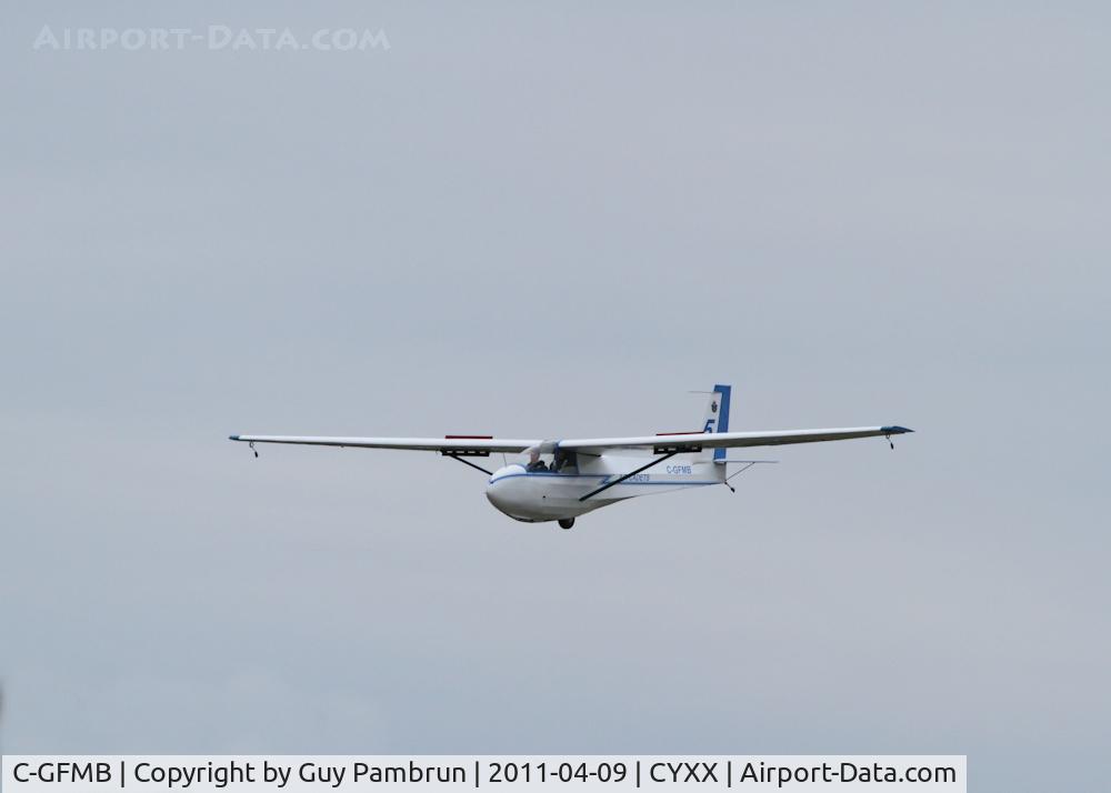 C-GFMB, 1977 Schweizer SGS 2-33A C/N 482, Air Cadets learning to fly