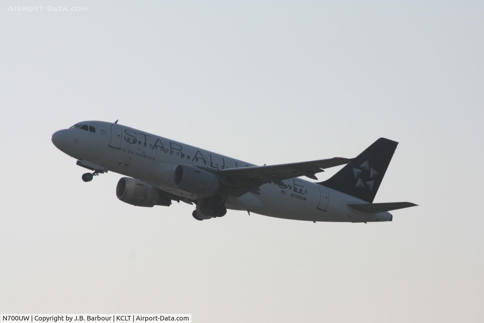 N700UW, 1998 Airbus A319-112 C/N 0885, Heavy dewpoint today
