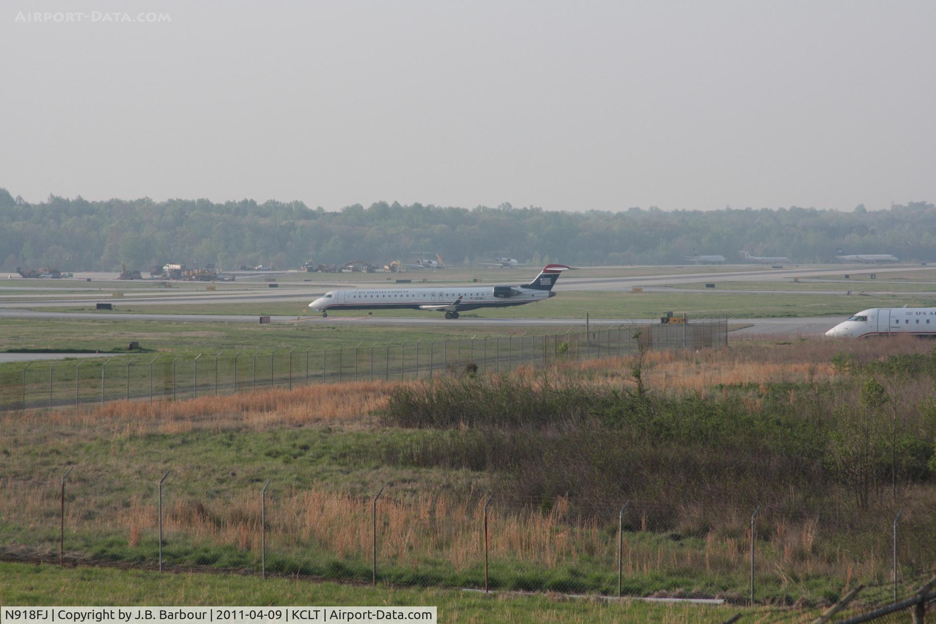 N918FJ, 2004 Bombardier CRJ-900ER (CL-600-2D24) C/N 15018, Heavy dewpoint today
